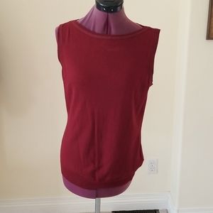 Jones New York cranberry red sleeveless sweater size M